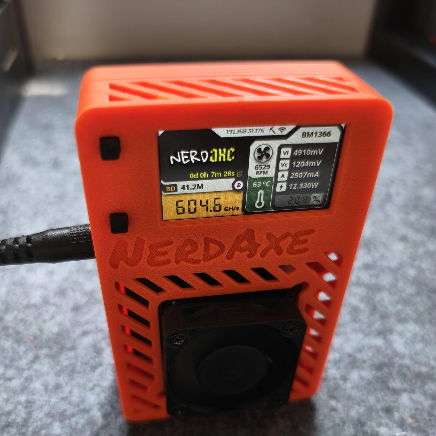 NerdAxe Ultra™ Dispositivo Minerador de Bitcoin | 500GH/s